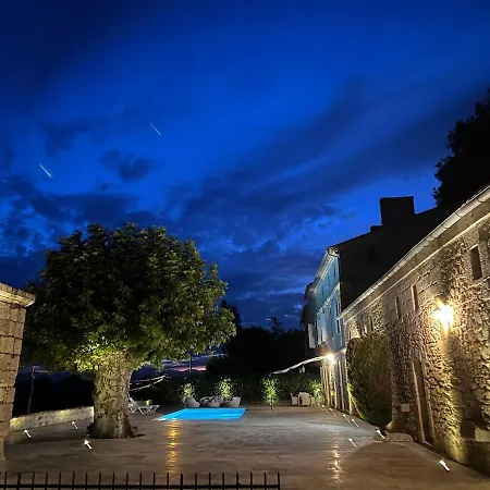 Villa Ancien Chateau Viticole *