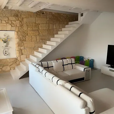 Ancien Chateau Viticole *
