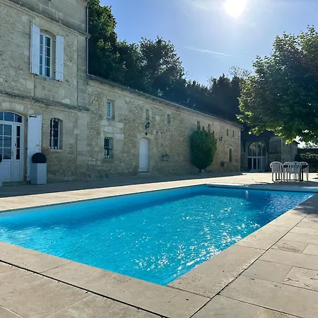 Ancien Chateau Viticole * Bourg-sur-Gironde