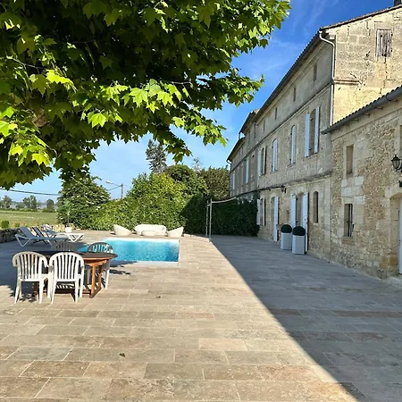 Ancien Chateau Viticole * Bourg-sur-Gironde