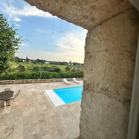 Villa Ancien Chateau Viticole