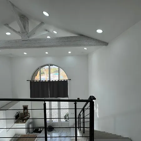 빌라 Ancien Chateau Viticole